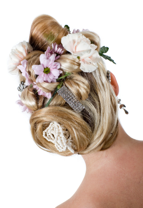 Ekstrawagancka fryzura panny młodej